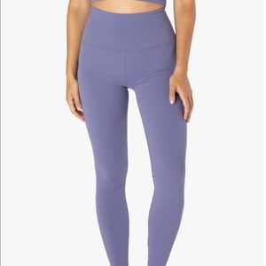 Beyond Yoga Take Me Higher Legging